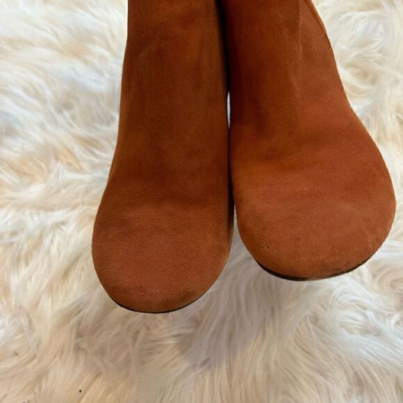 Schutz Ravan suede booties rust brown size 9 heeled from Revolve - Picture 6 of 11